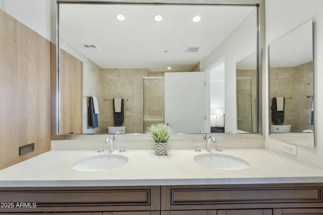 Real Estate Picture 21