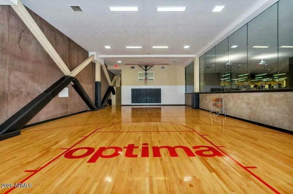 Real Estate Picture 30