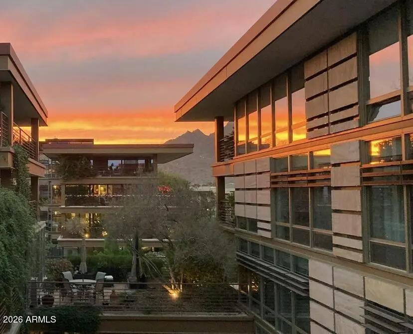 7161 E RANCHO VISTA Drive 6002 Scottsdale AZ 85251