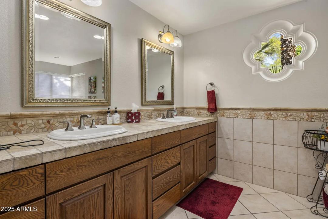 Real Estate Picture 20