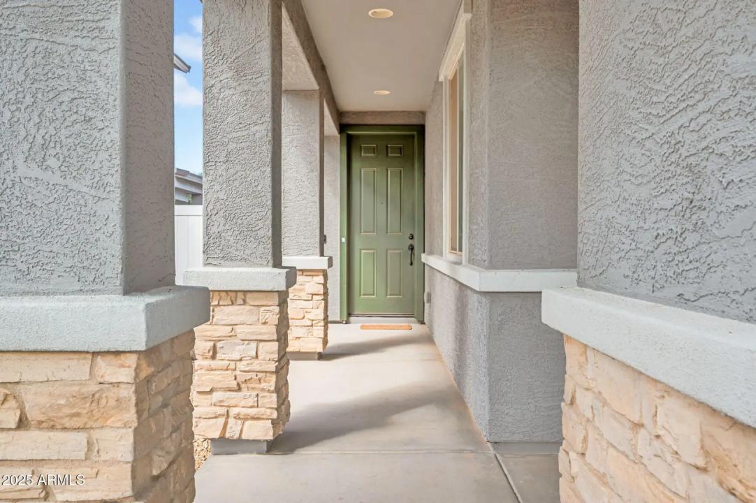 Real Estate Picture 2