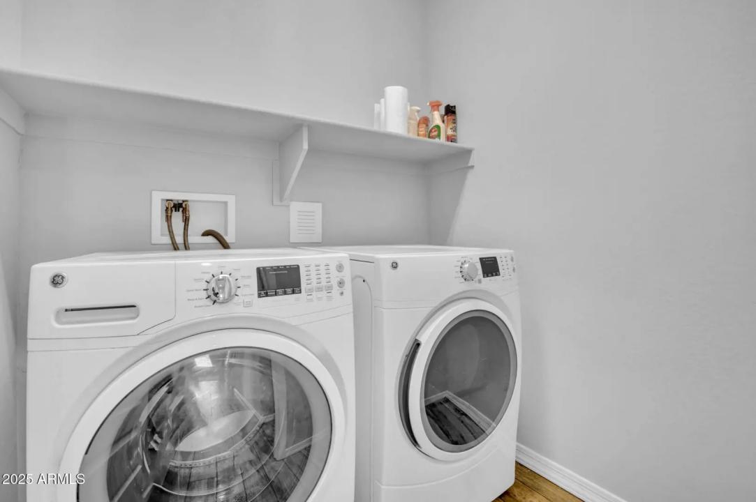 Real Estate Picture 16