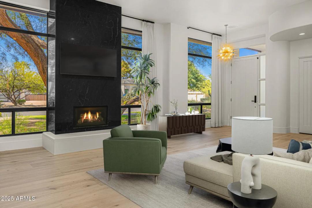 Real Estate Picture 1