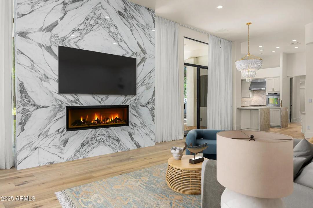 Real Estate Picture 4