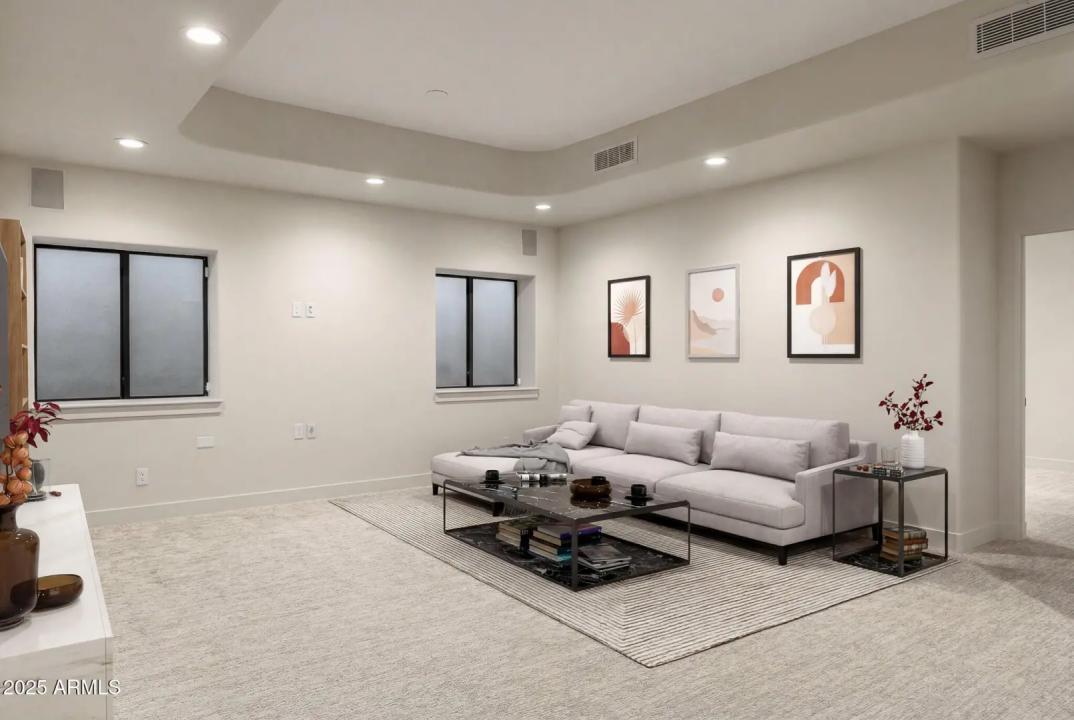 Real Estate Picture 24