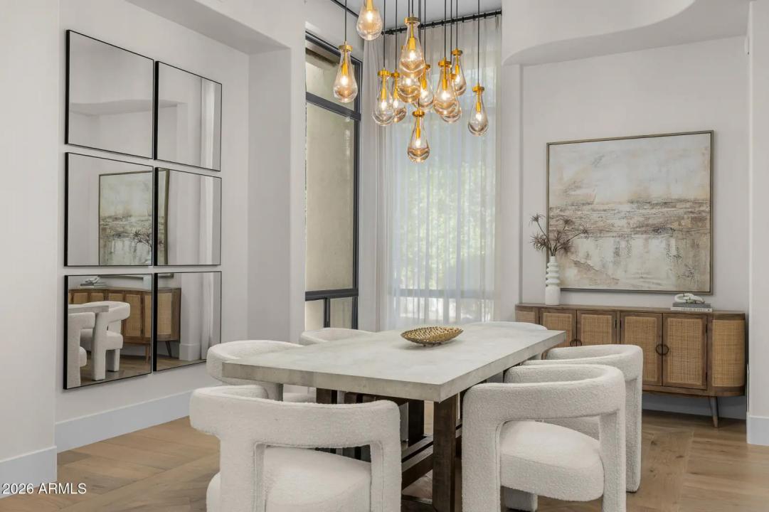 Real Estate Picture 8