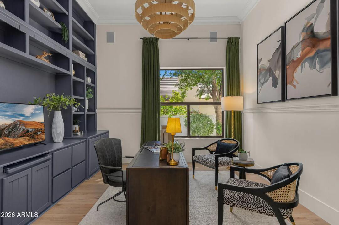 Real Estate Picture 17