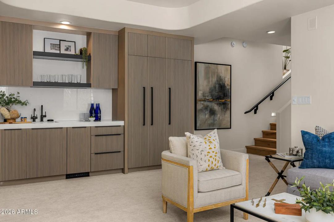 Real Estate Picture 20