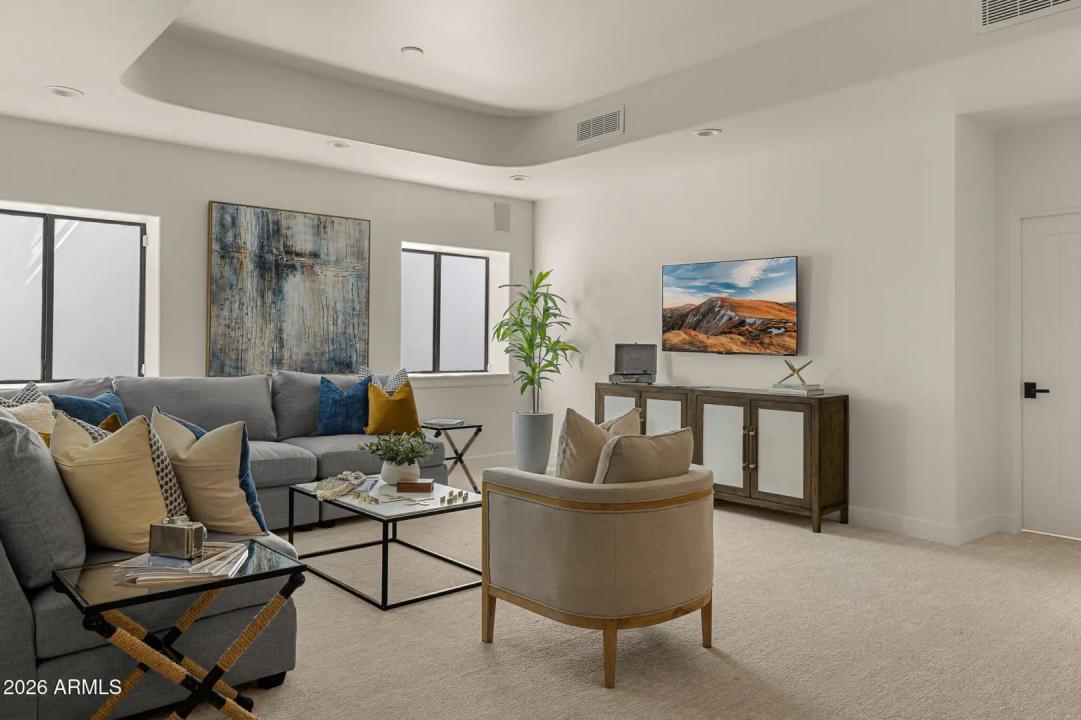 Real Estate Picture 21