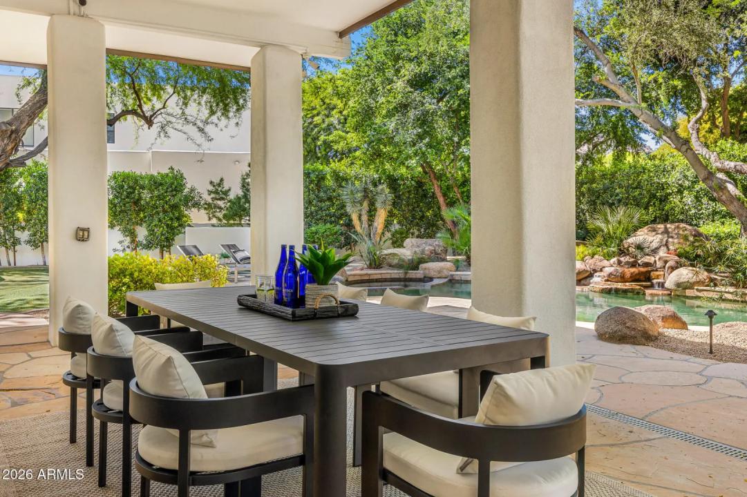 Real Estate Picture 25