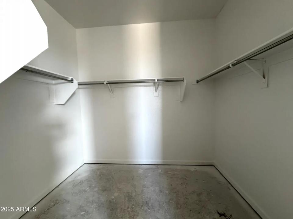 Real Estate Picture 17