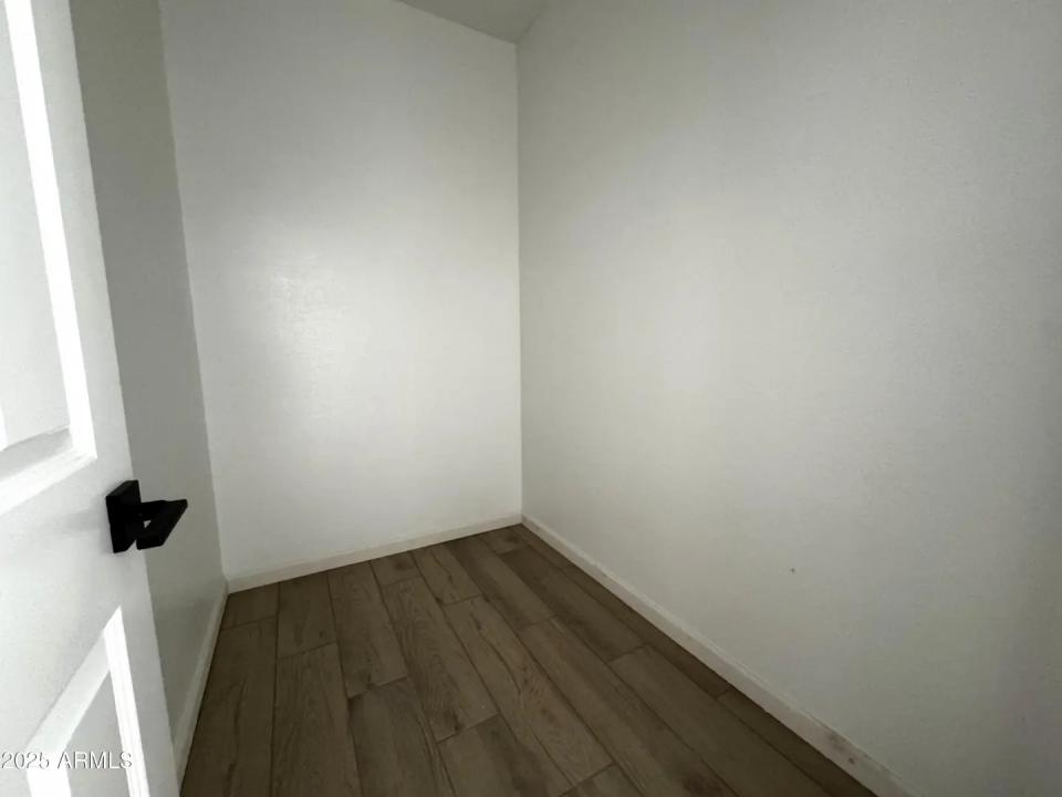 Real Estate Picture 20