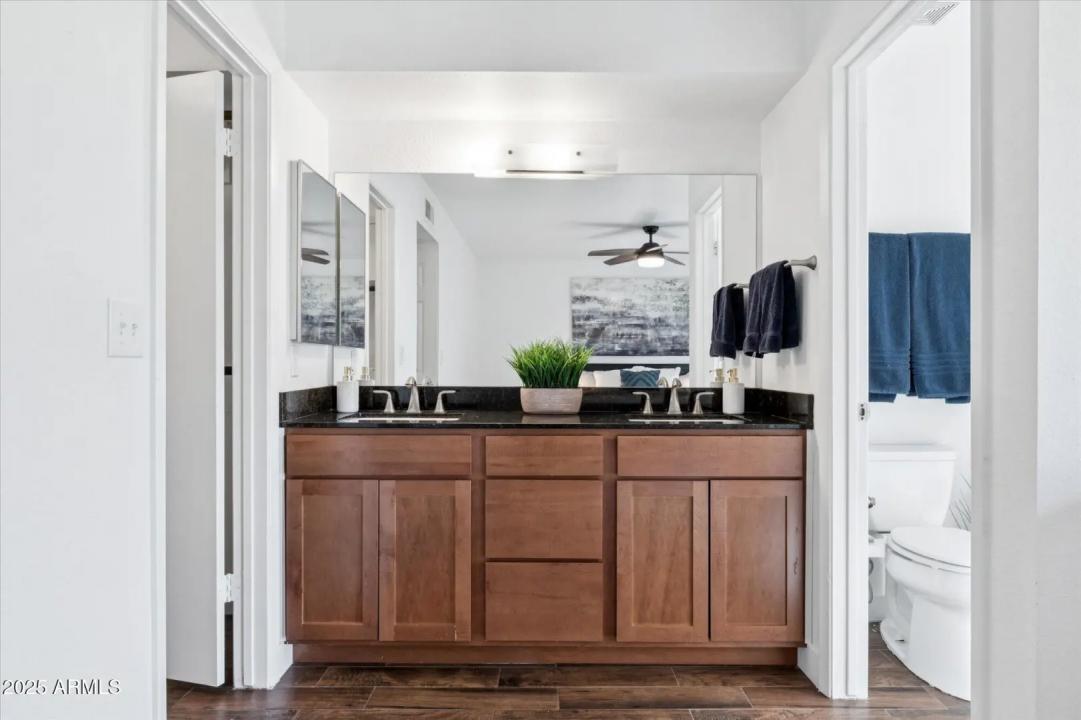 Real Estate Picture 15
