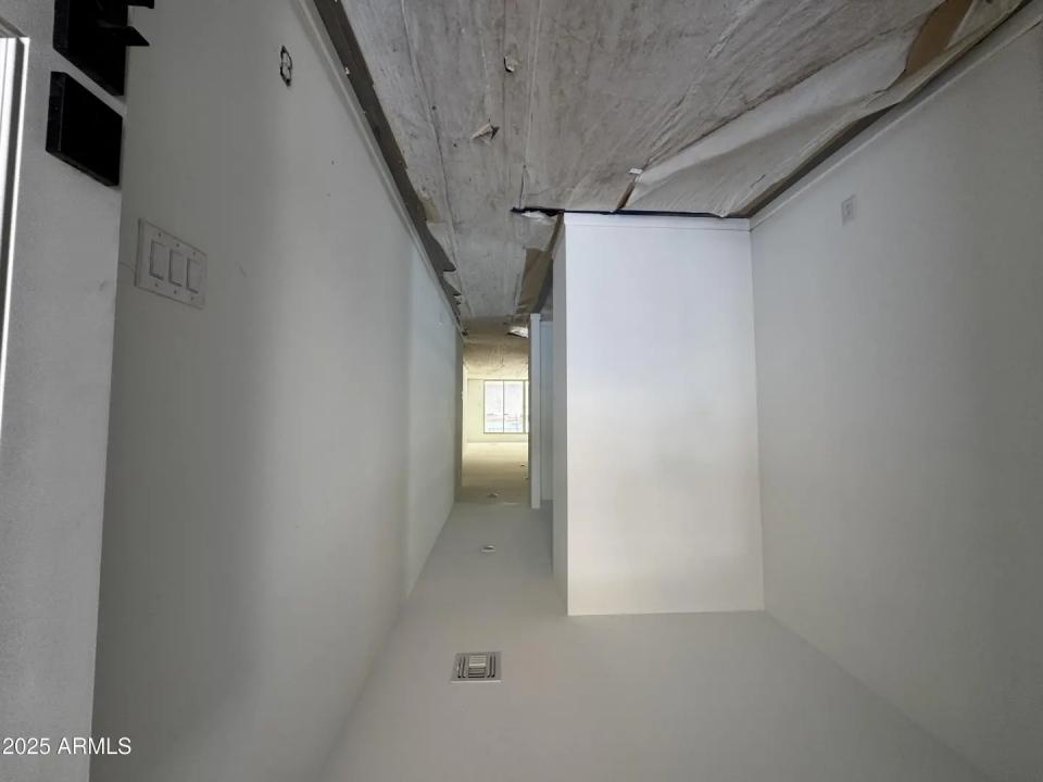 Real Estate Picture 3