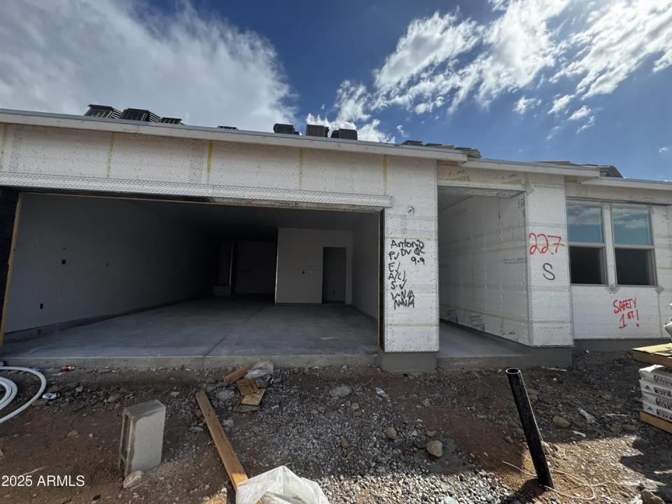 Real Estate Picture 2