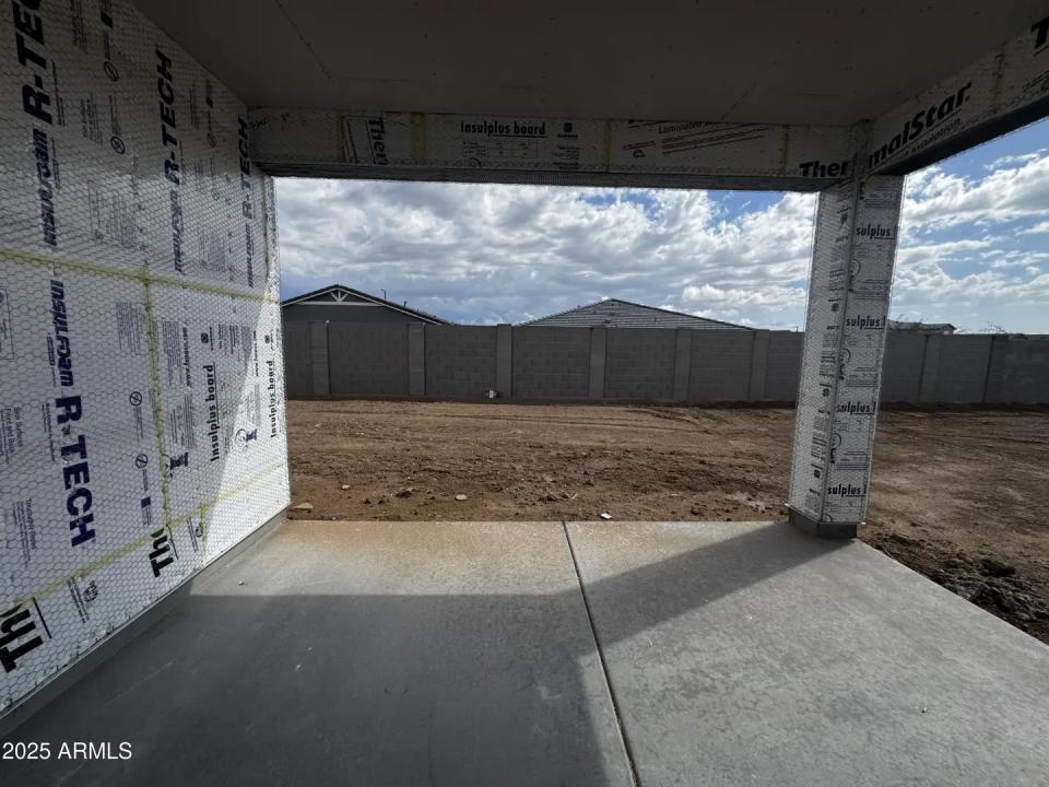 Real Estate Picture 9