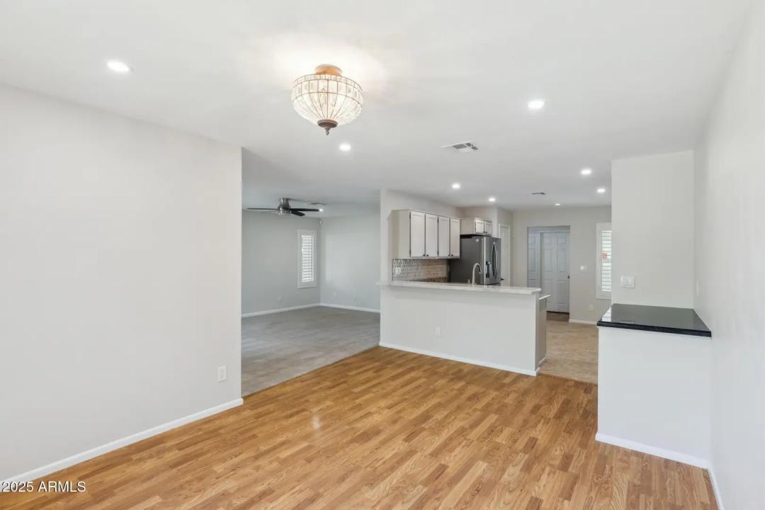 Real Estate Picture 8