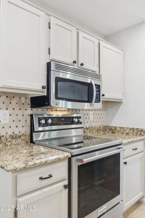 Real Estate Picture 10