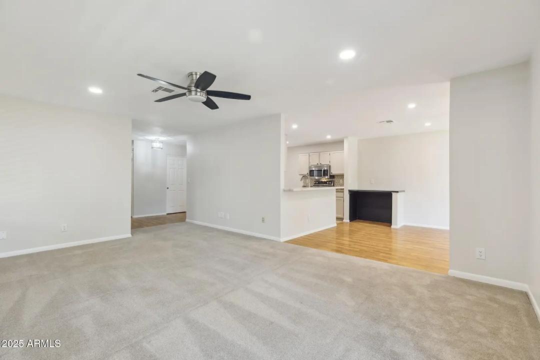 Real Estate Picture 13