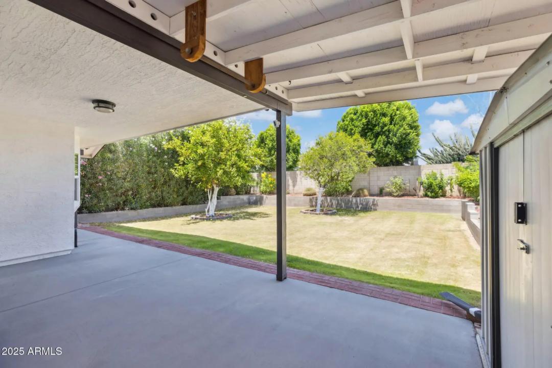 Real Estate Picture 29