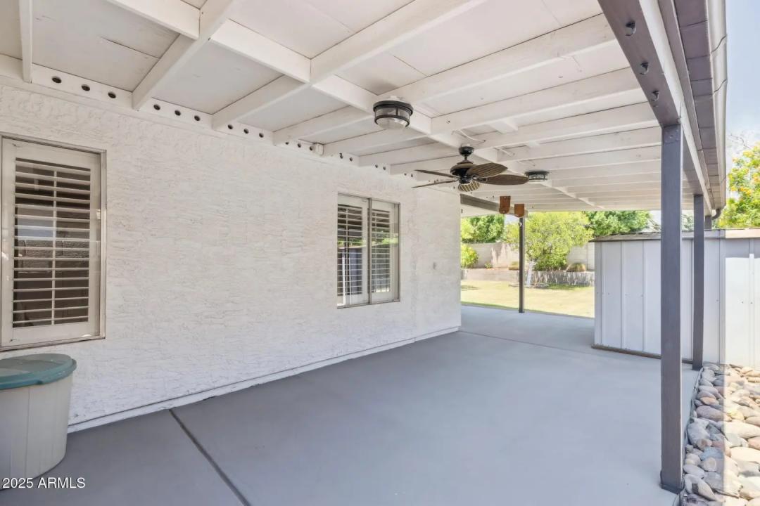 Real Estate Picture 30