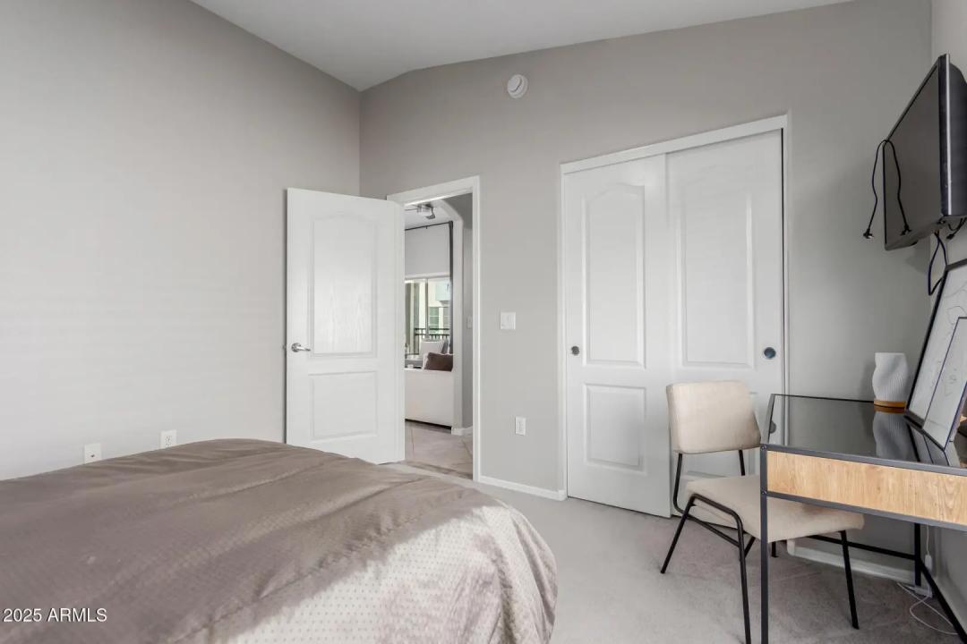 Real Estate Picture 19