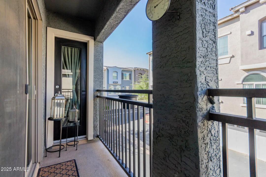 Real Estate Picture 23