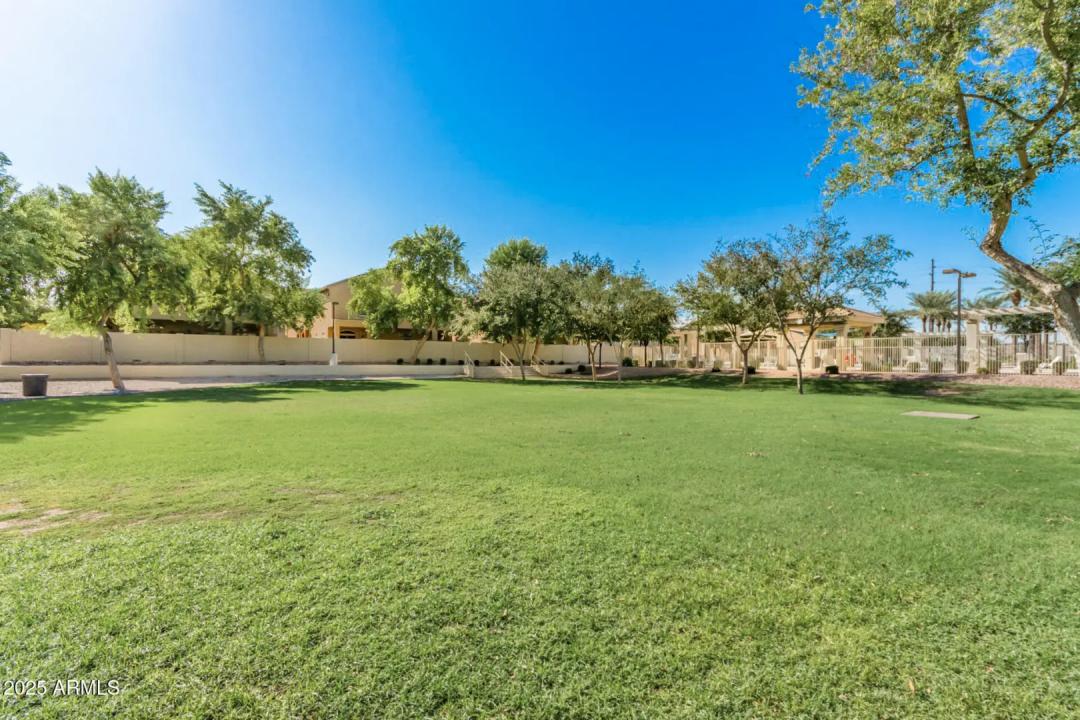 Real Estate Picture 26