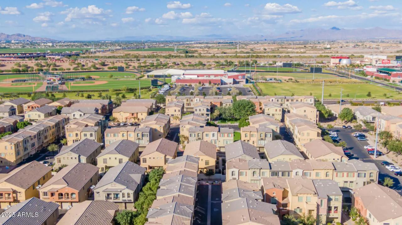 Real Estate Picture 38