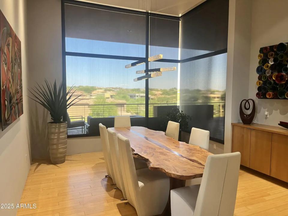 Real Estate Picture 15