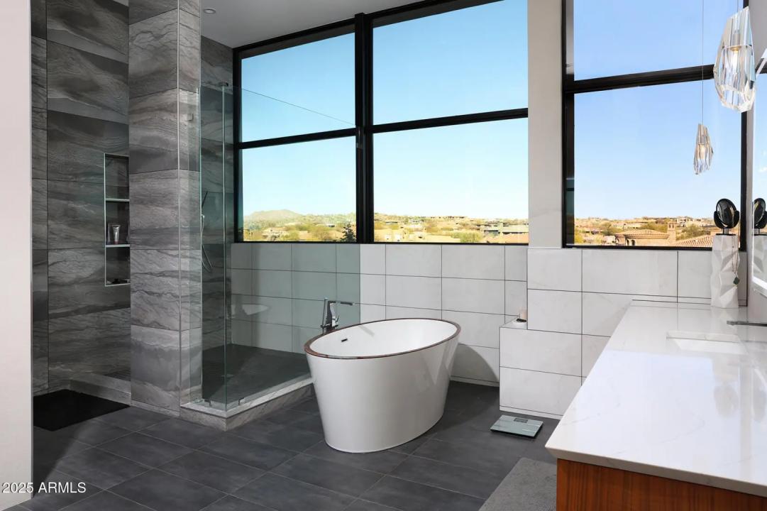 Real Estate Picture 21