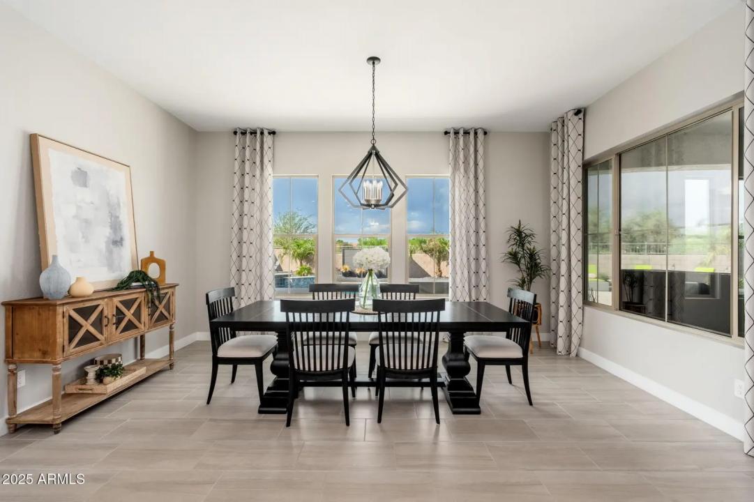 Real Estate Picture 17
