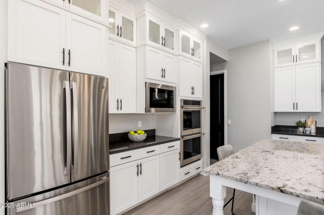 Real Estate Picture 13