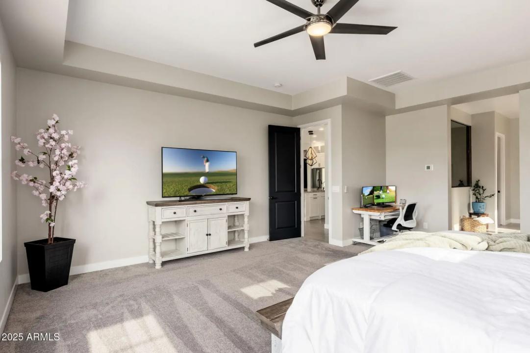 Real Estate Picture 23