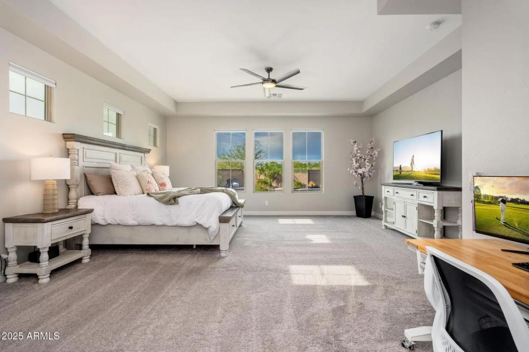Real Estate Picture 24