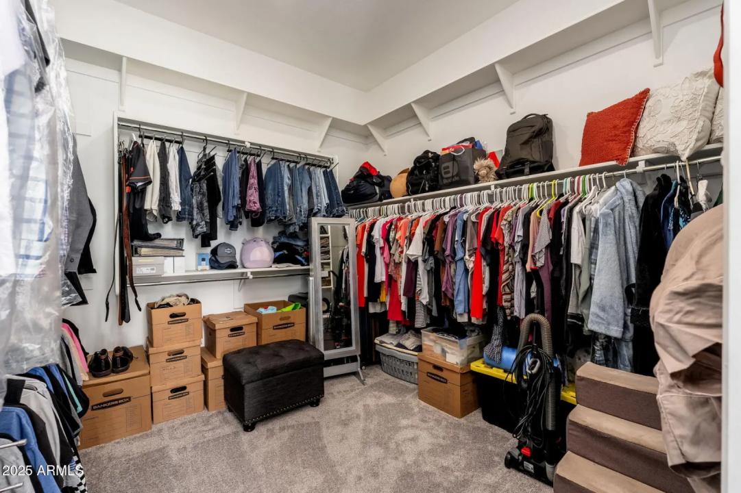 Real Estate Picture 30