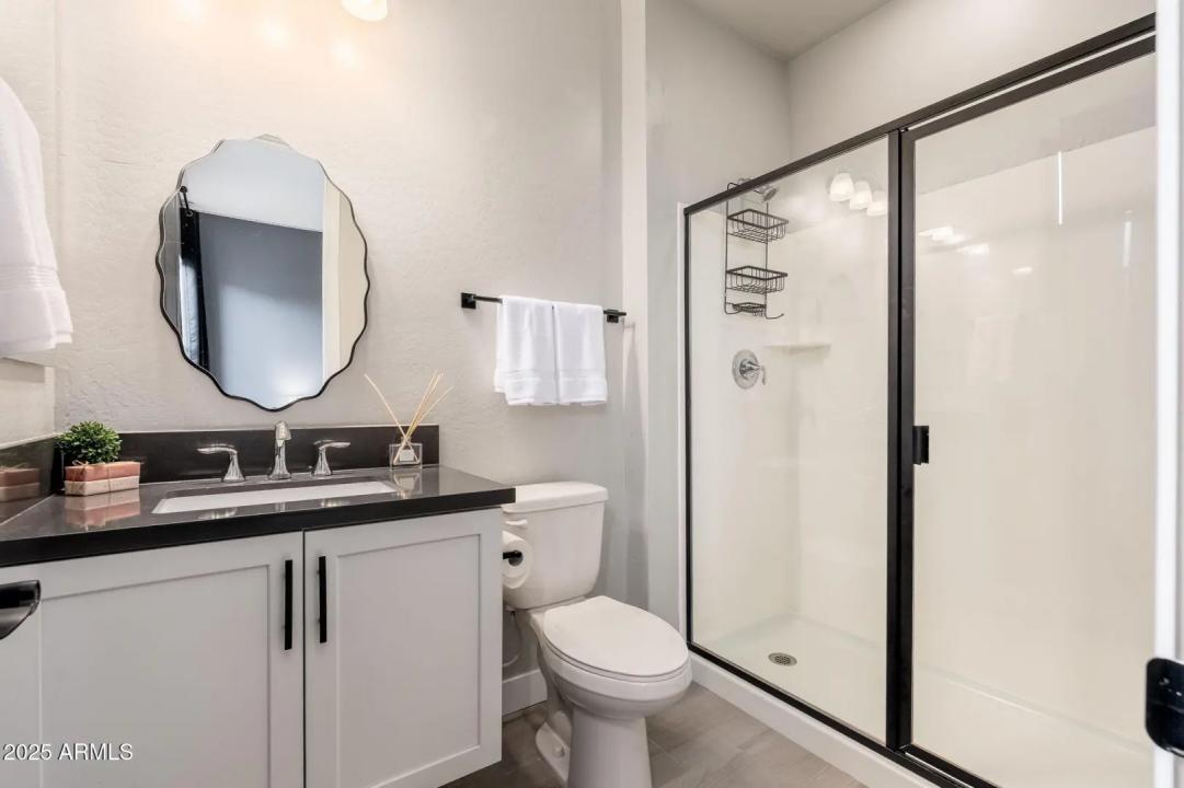 Real Estate Picture 33