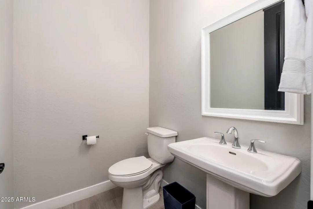 Real Estate Picture 38