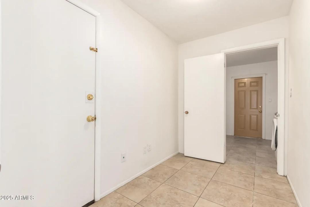 Real Estate Picture 25