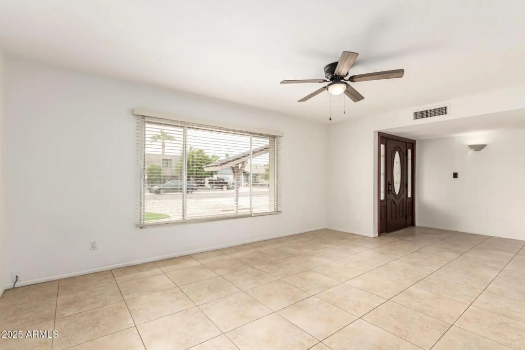 Real Estate Picture 6