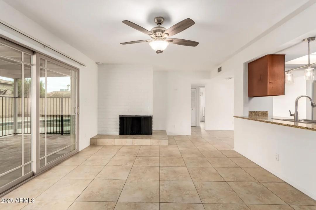 Real Estate Picture 10