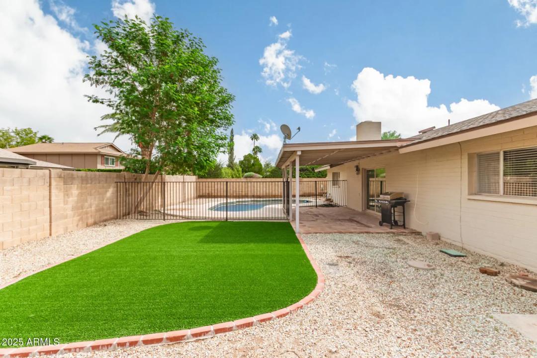 Real Estate Picture 28