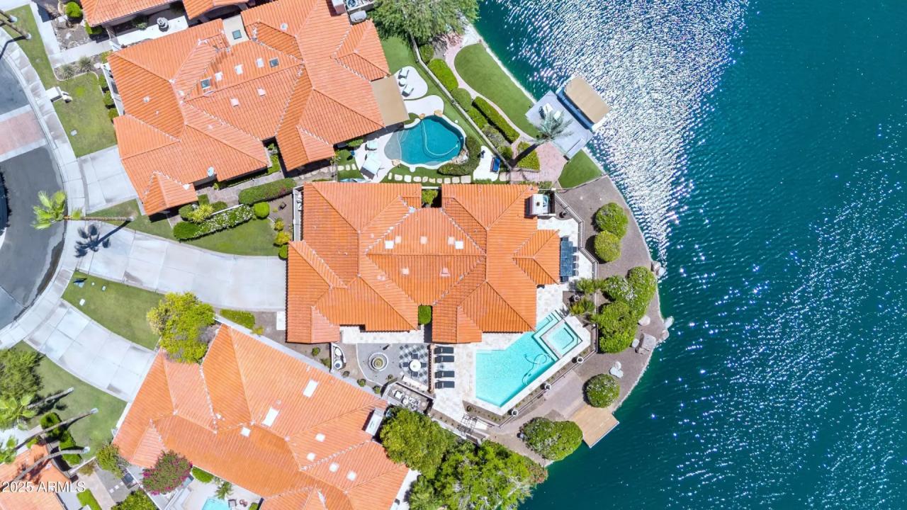 Real Estate Picture 5