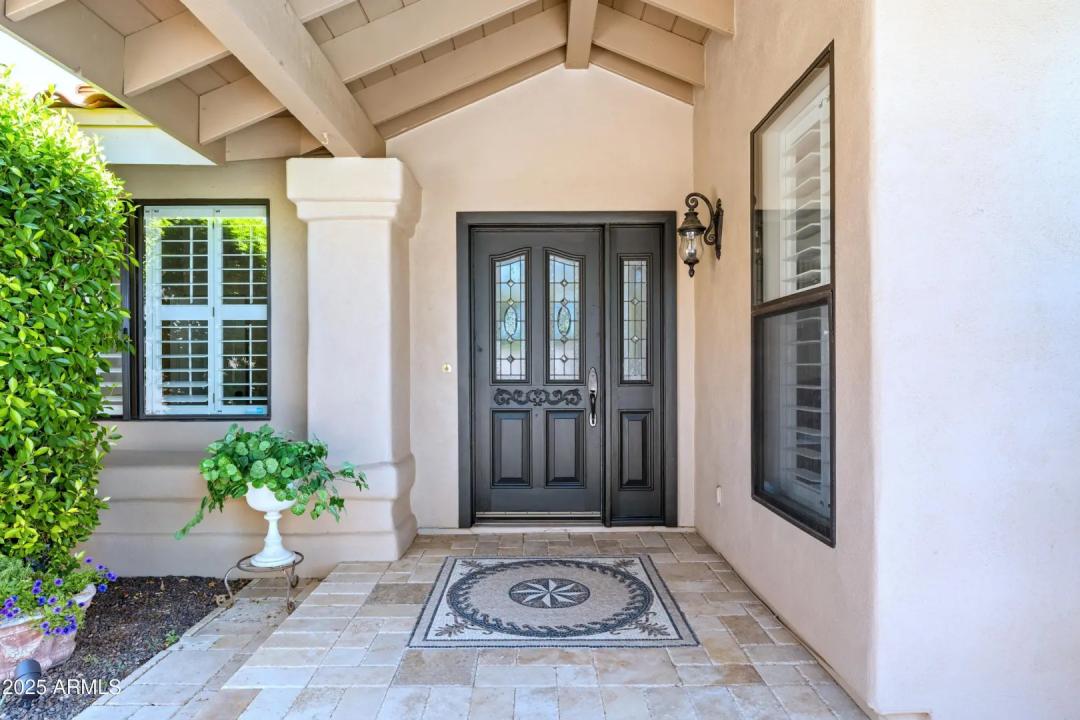 Real Estate Picture 7