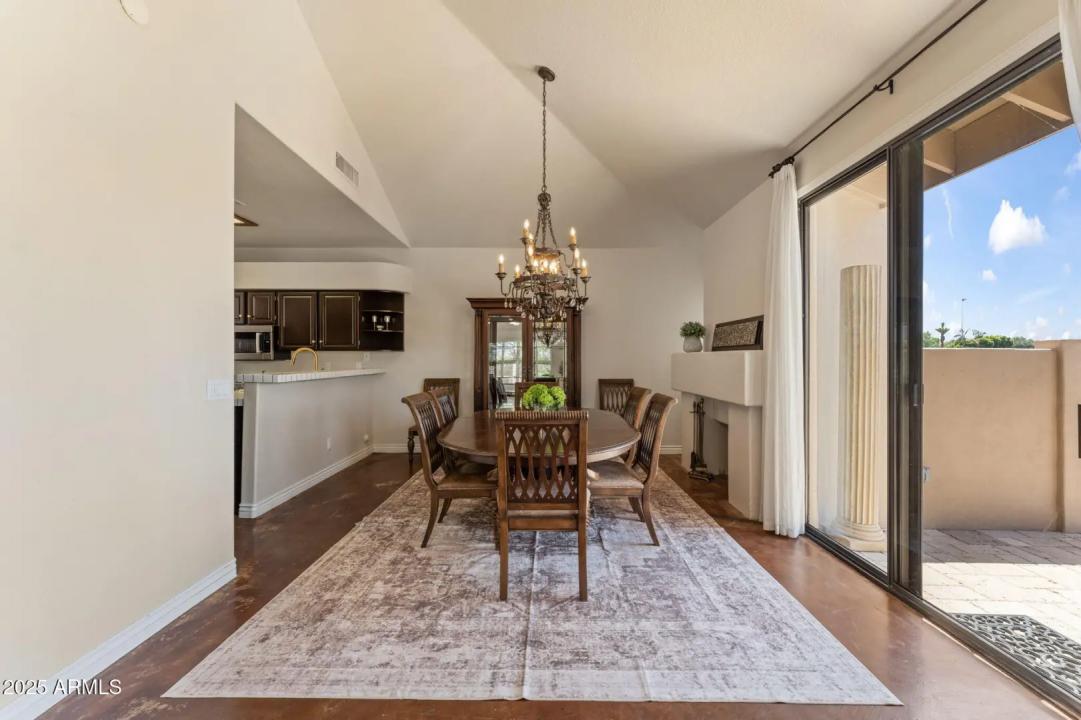Real Estate Picture 11