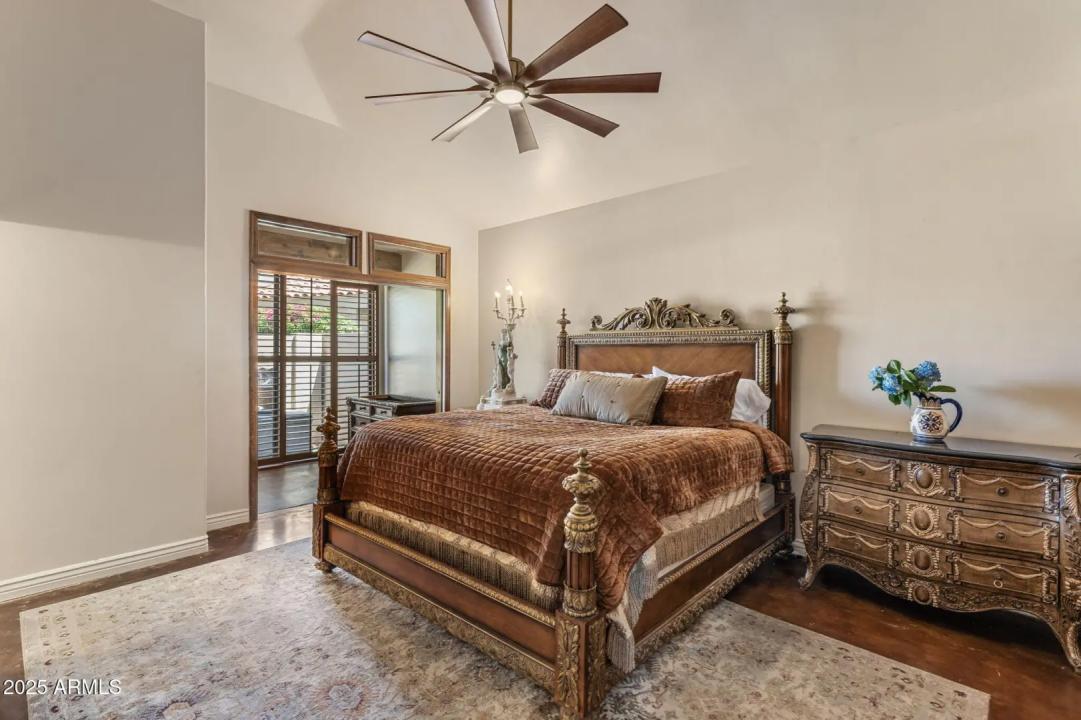 Real Estate Picture 17