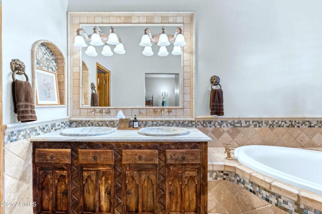 Real Estate Picture 19