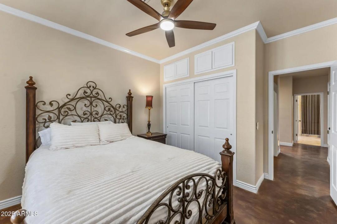 Real Estate Picture 25