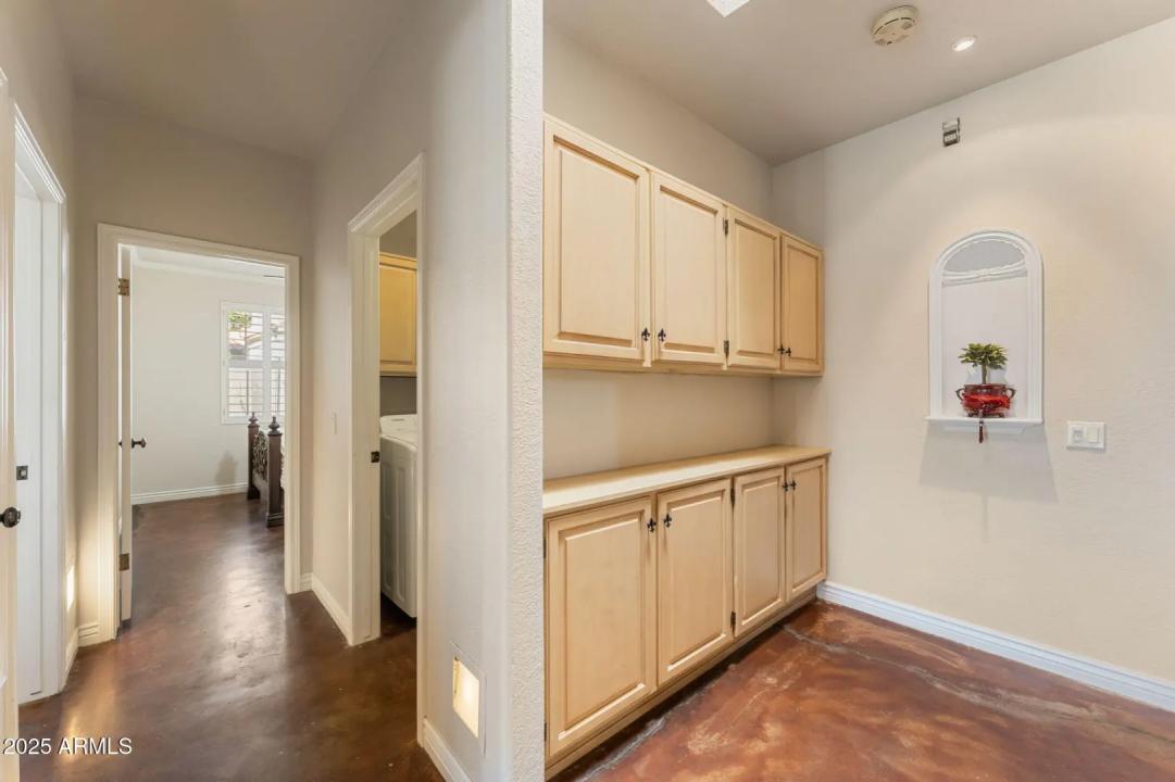 Real Estate Picture 27