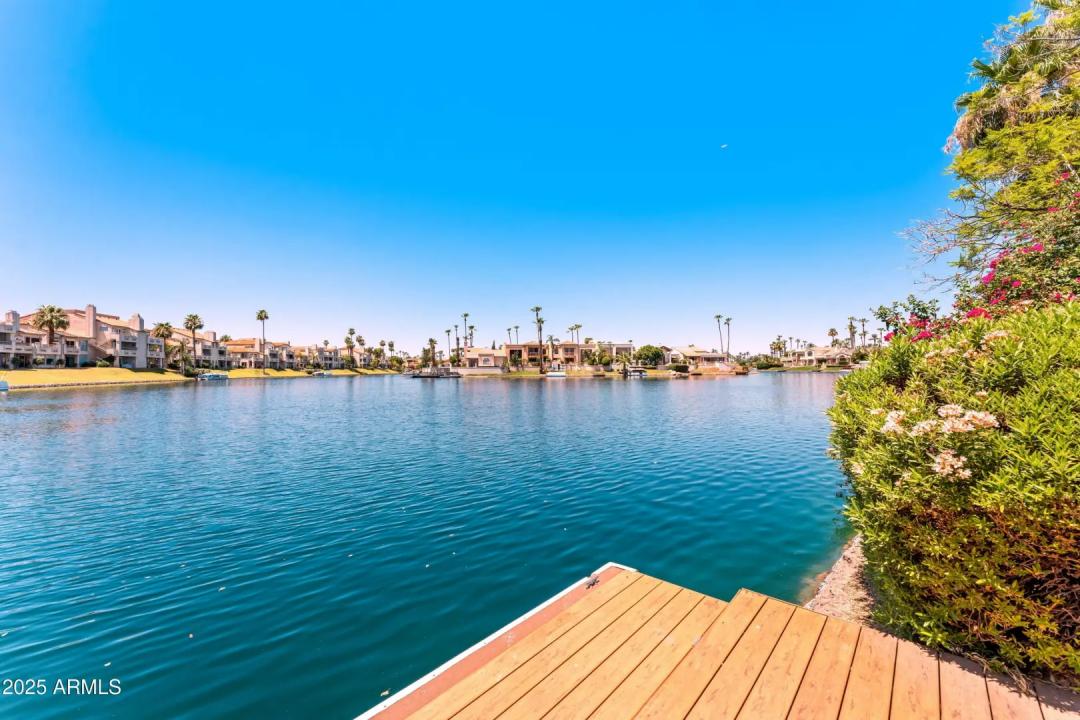 Real Estate Picture 3